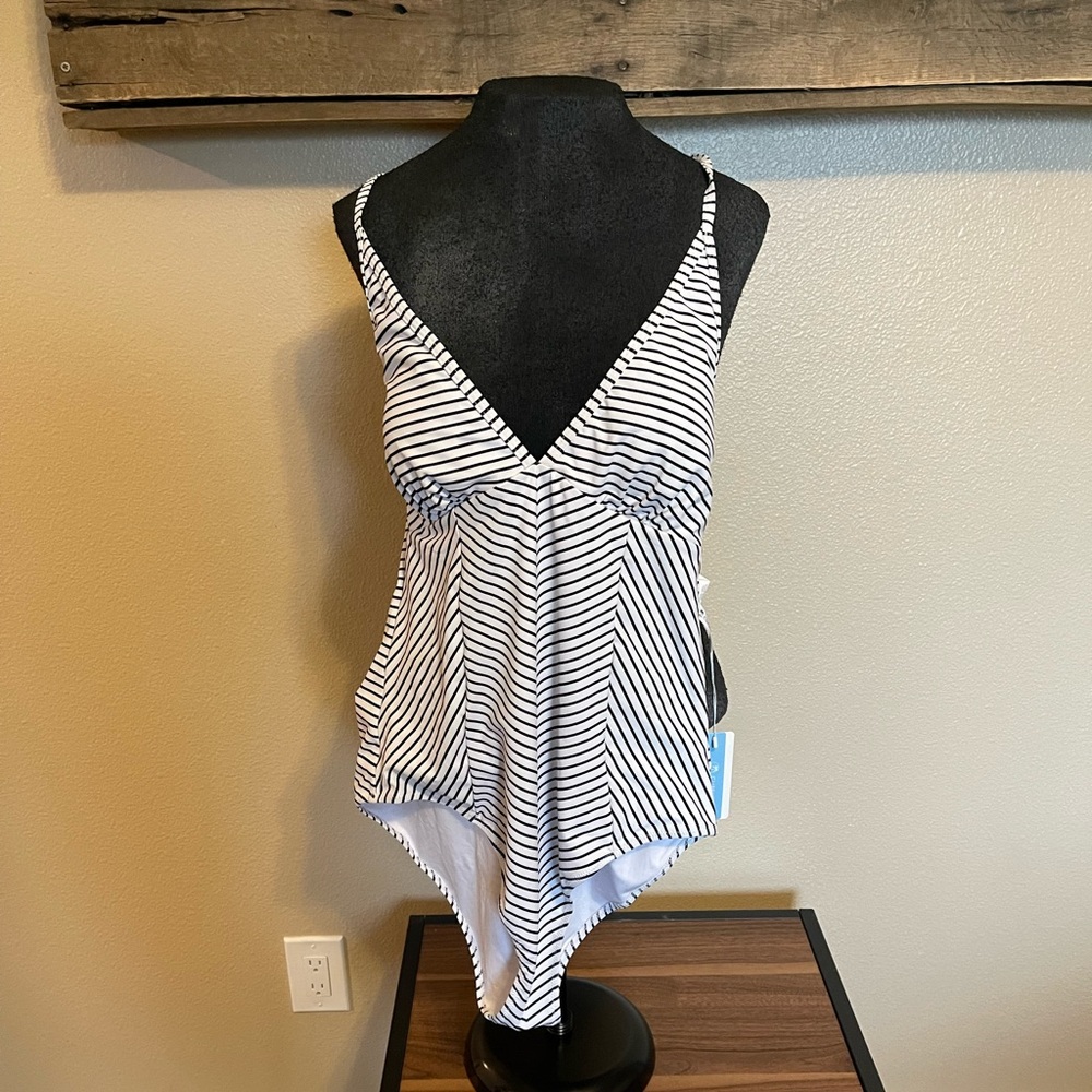 Cupshe striped one piece